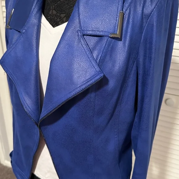 Joseph ribkoff royal blue faux leather jacket - Picture 3 of 8